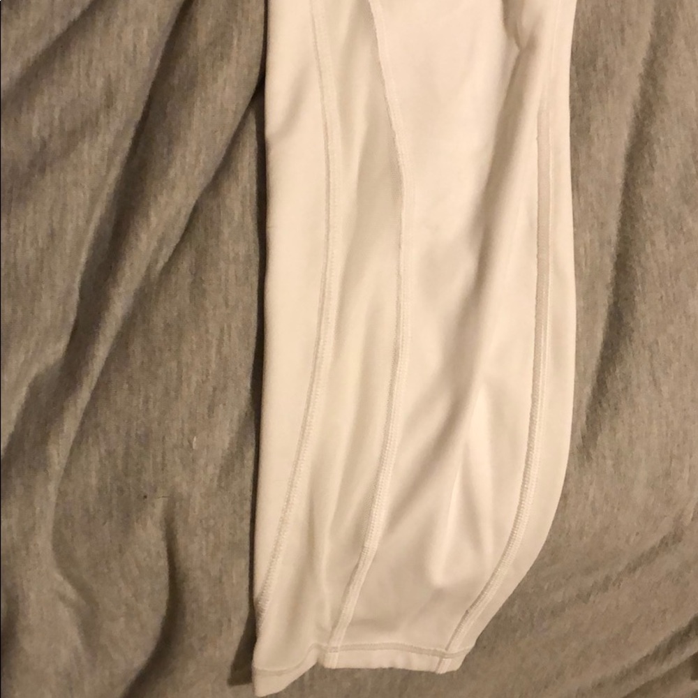 Lululemon train time pants (size 6) - Picture 5 of 7